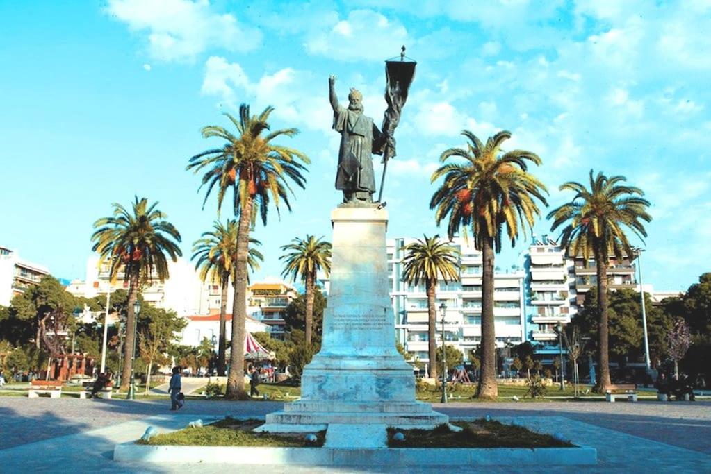 Theano'S Cozy & Quiet Lux Central Flat - Wifi & Full Amenities Patras Exterior foto