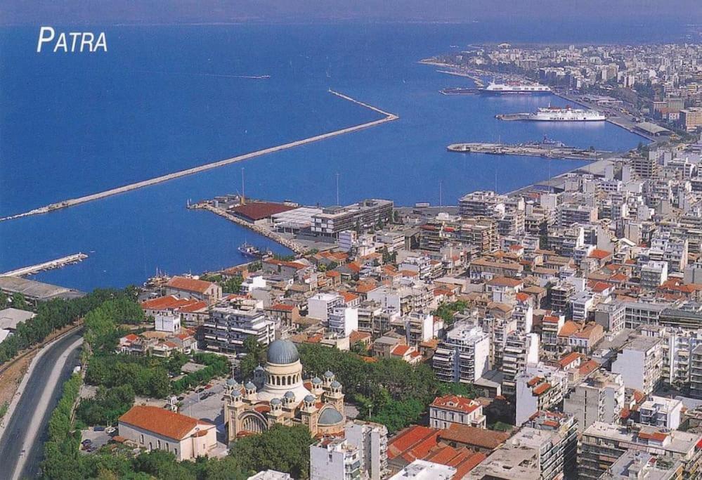 Theano'S Cozy & Quiet Lux Central Flat - Wifi & Full Amenities Patras Exterior foto