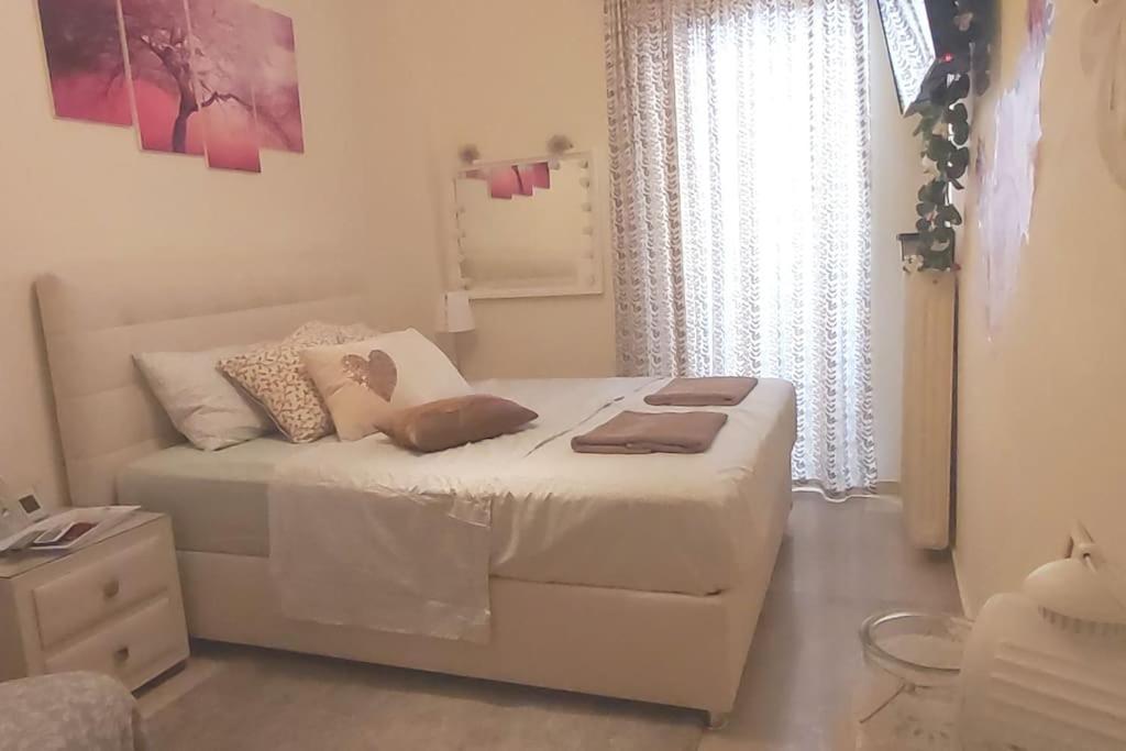 Theano'S Cozy & Quiet Lux Central Flat - Wifi & Full Amenities Patras Exterior foto
